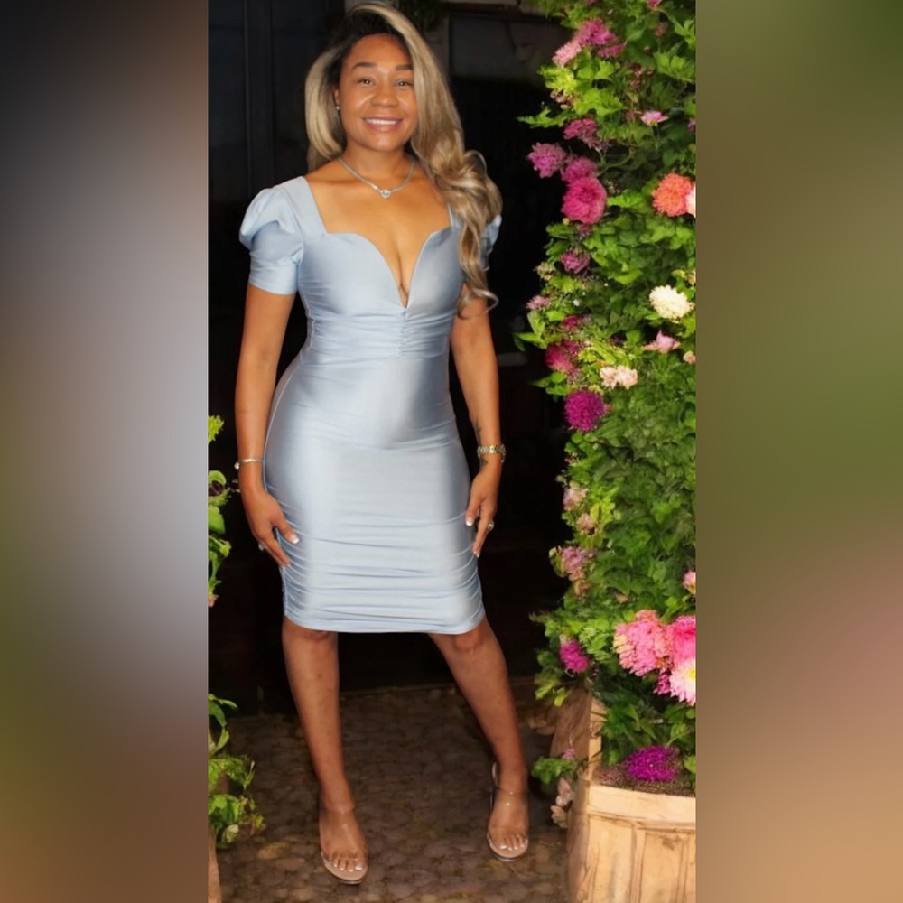 Chic Light Blue Puff Sleeve Midi Dress